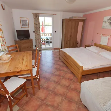 U Jezera Cerna Apartment Cerna v Posumavi