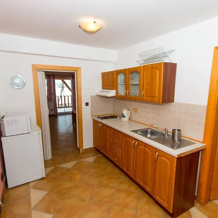 Apartment U Jezera černá *